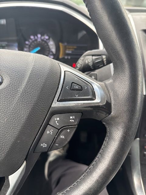 Used 2020 Ford Edge Titanium AWD/4WD image 9