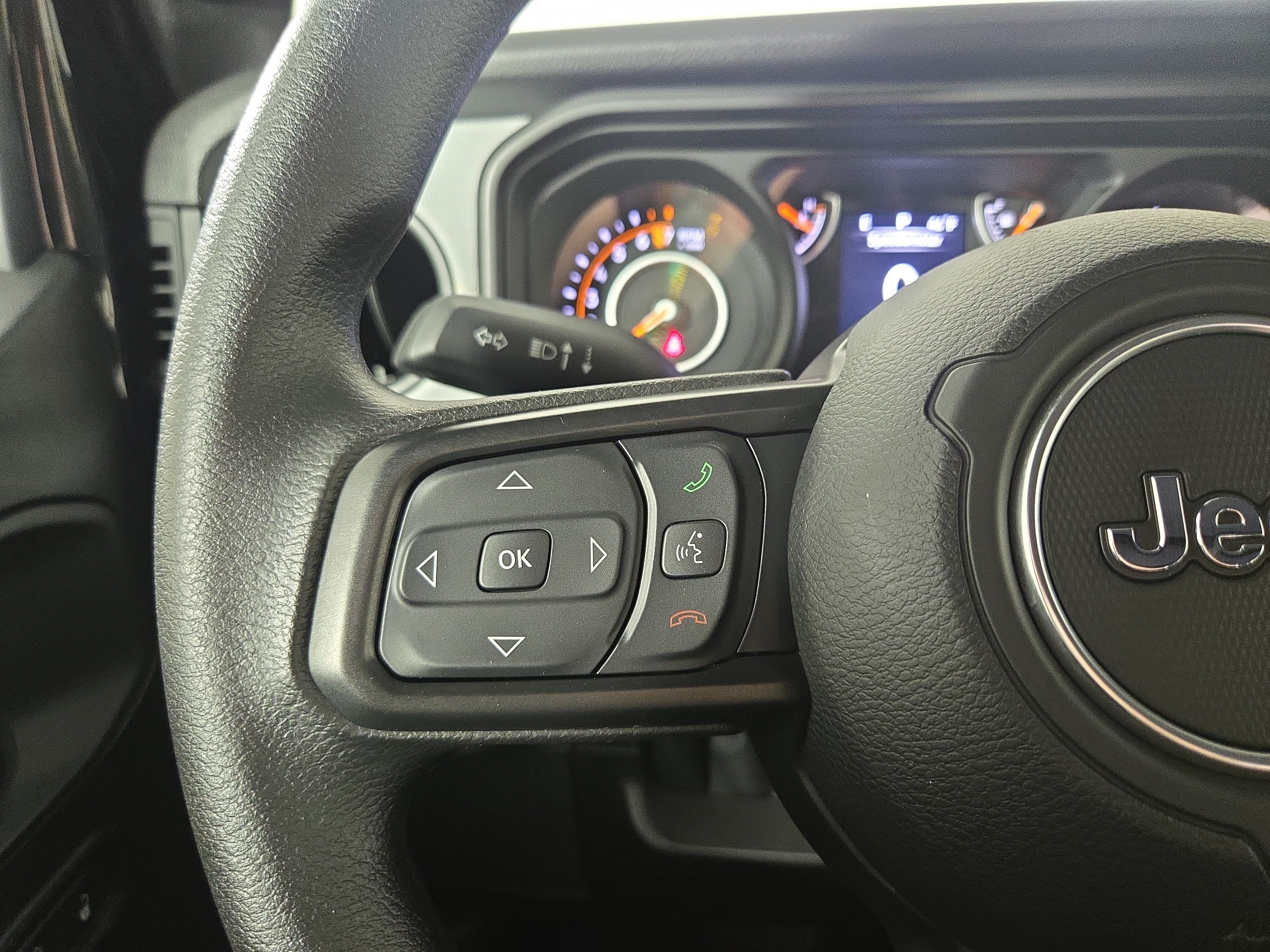 Certified 2026 Jeep Gladiator Sport AWD/4WD image 16