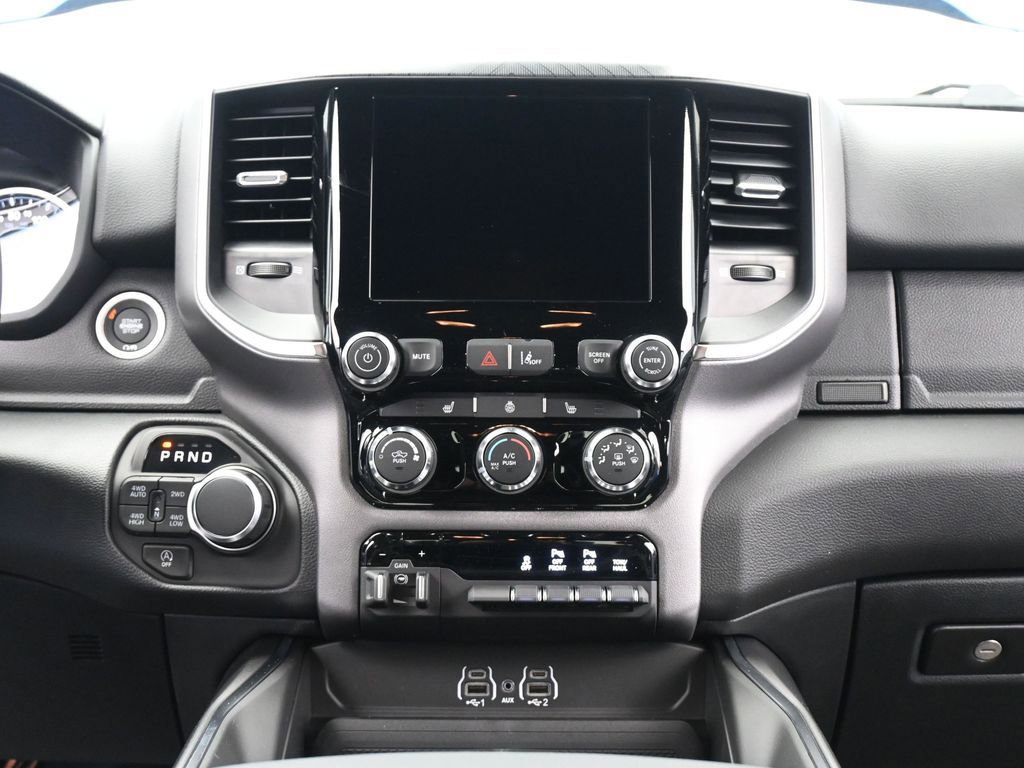 New 2026 RAM 1500 4x4 Crew Cab image 28