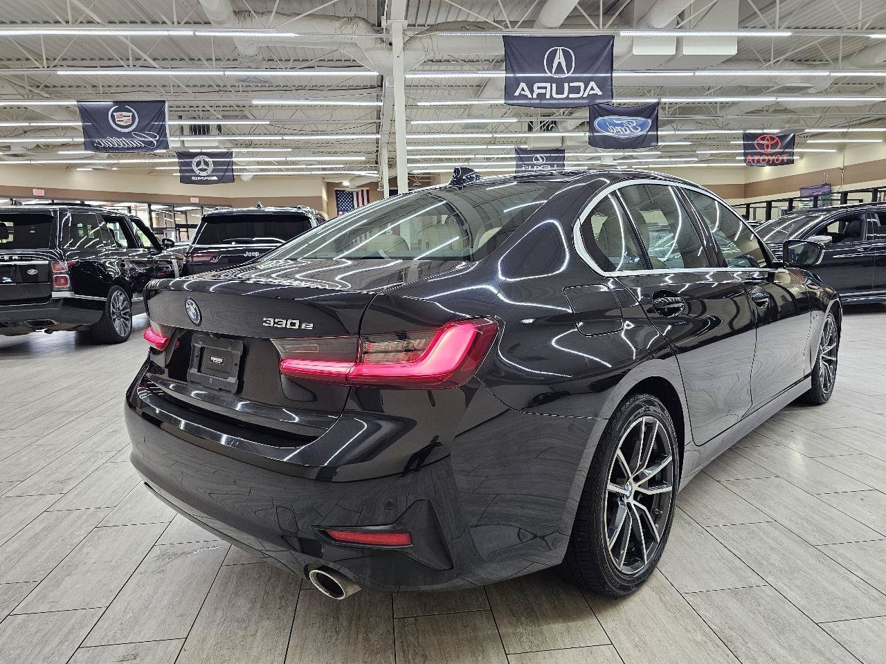 Used 2022 BMW 330e RWD image 6