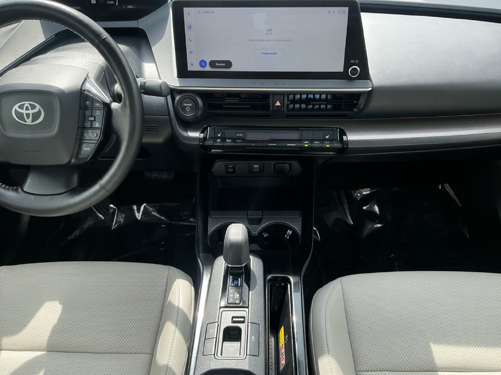 Used 2025 Toyota Prius XLE FWD image 12