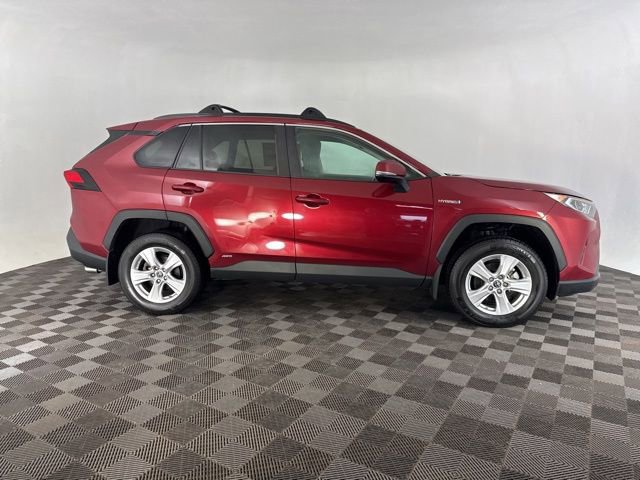 Used 2019 Toyota RAV4 XLE image 4