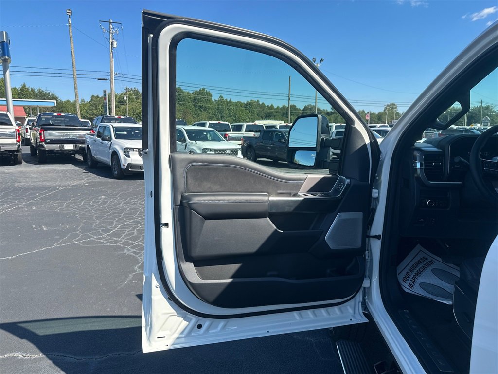 New 2026 Ford F250 Platinum image 16