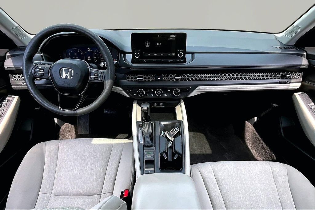 Used 2023 Honda Accord EX image 8