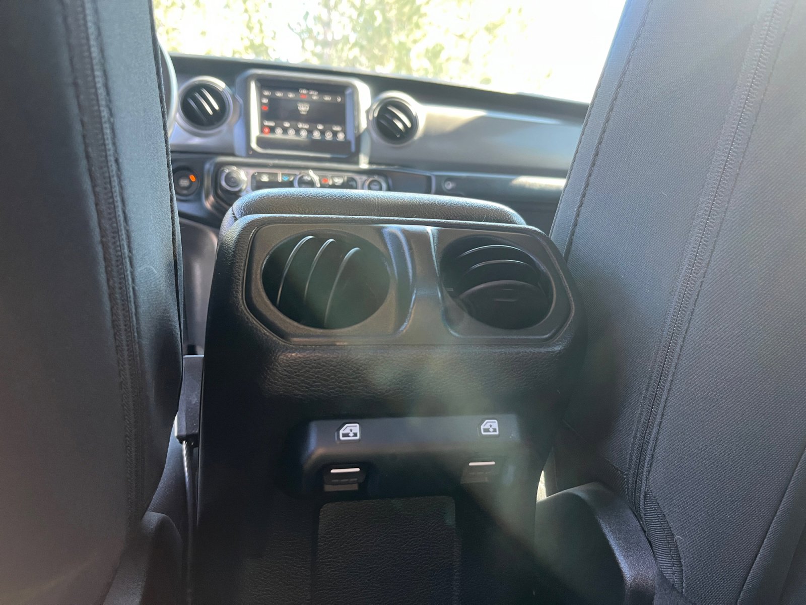 Used 2022 Jeep Gladiator Sport image 32