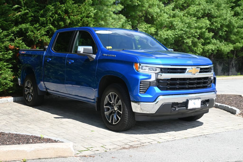 Used 2022 Chevrolet Silverado 1500 LT w/ All Star Edition Plus AWD/4WD image 9