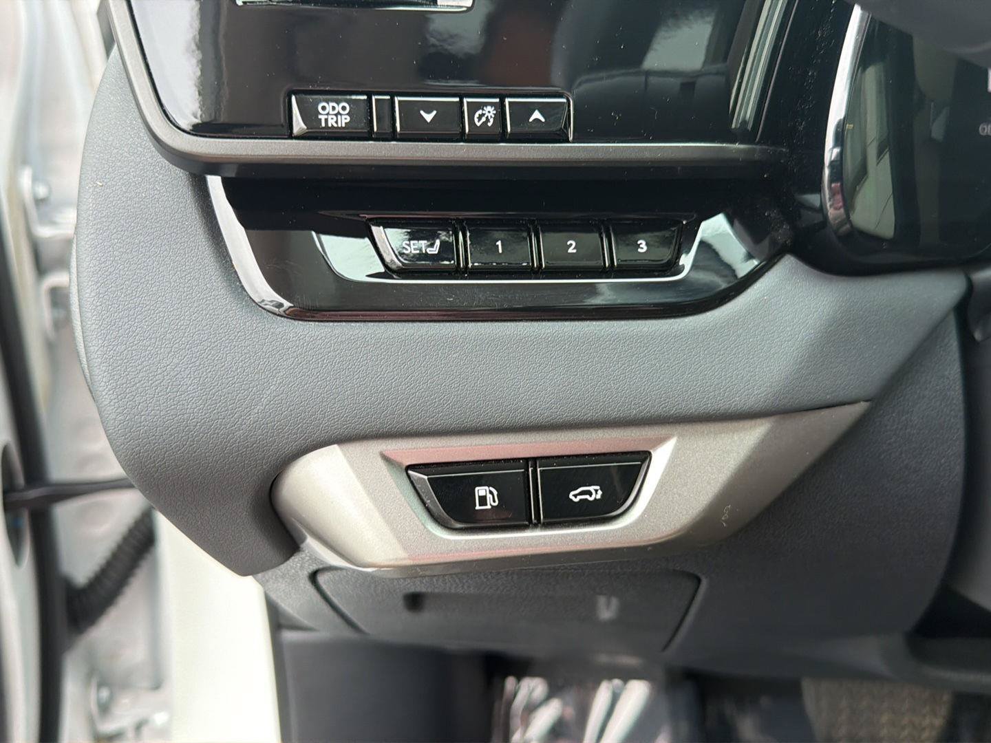 Certified 2024 Lexus RX 350h w/ Cold Area Package AWD/4WD image 19