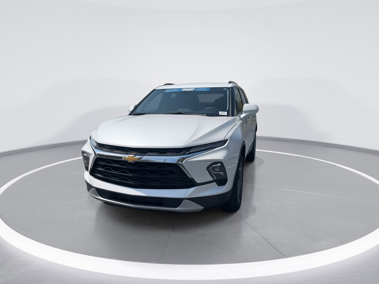 Used 2024 Chevrolet Blazer LT w/ Convenience Package FWD image 3