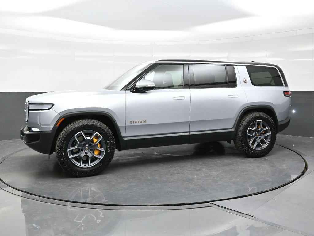 Used 2023 Rivian R1S Adventure AWD/4WD image 3