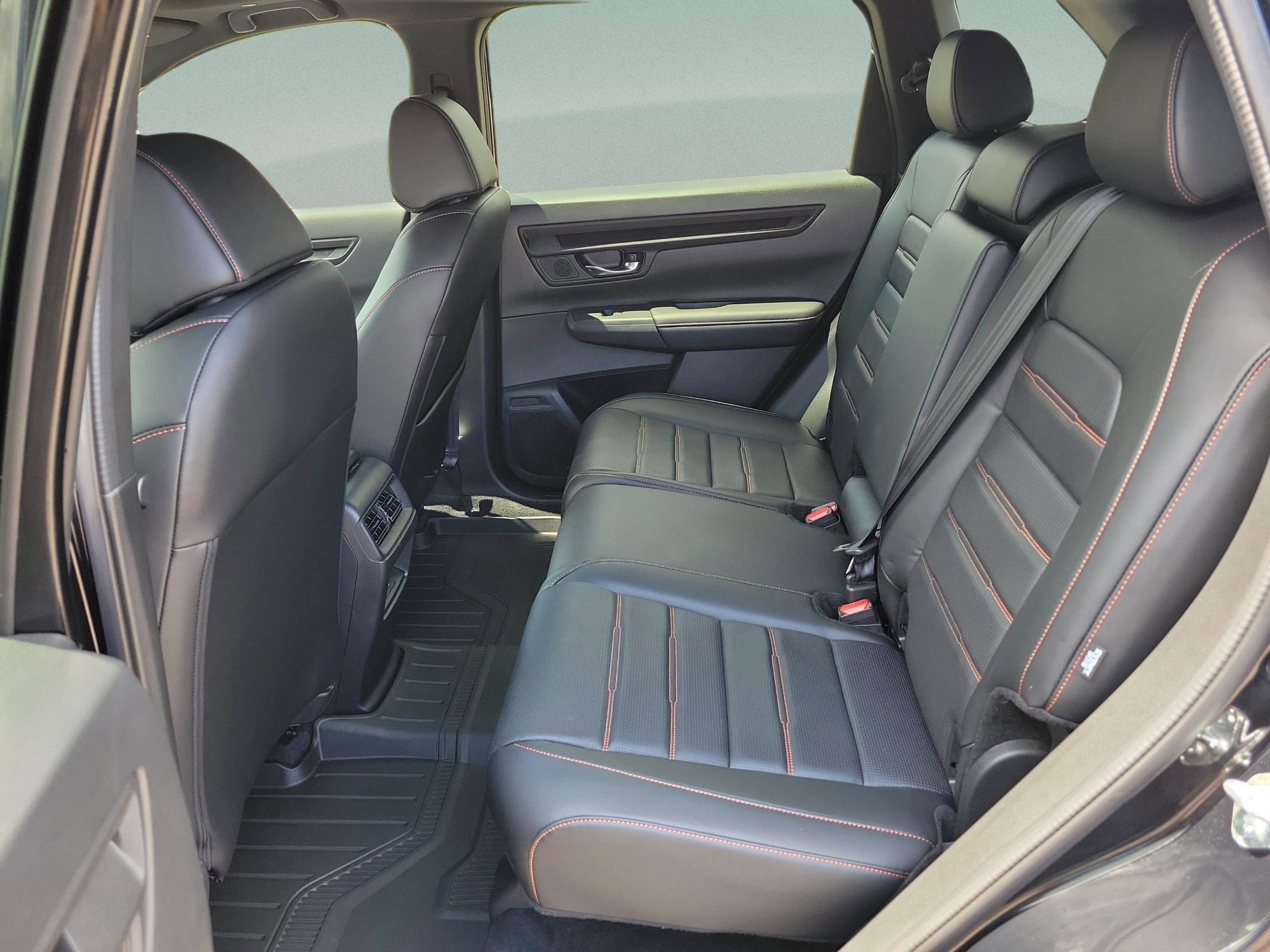 Used 2025 Honda CR-V Sport-L image 9