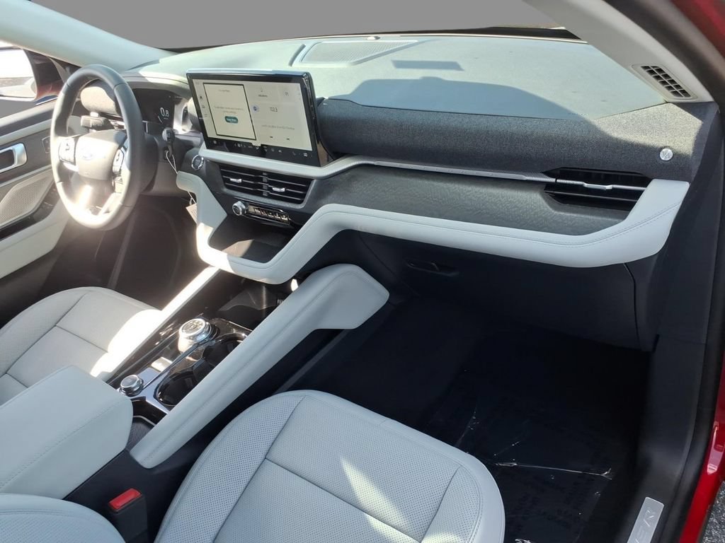New 2026 Ford Explorer Platinum w/ LUX Leather Package AWD/4WD image 12