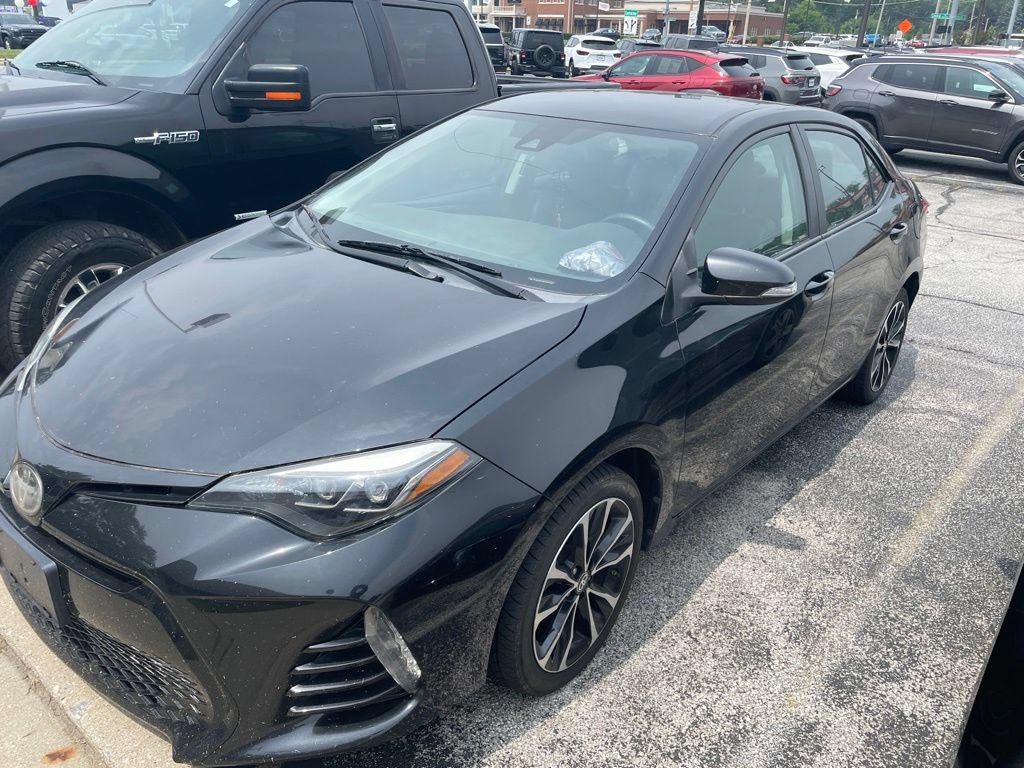 Used 2019 Toyota Corolla SE FWD video 3