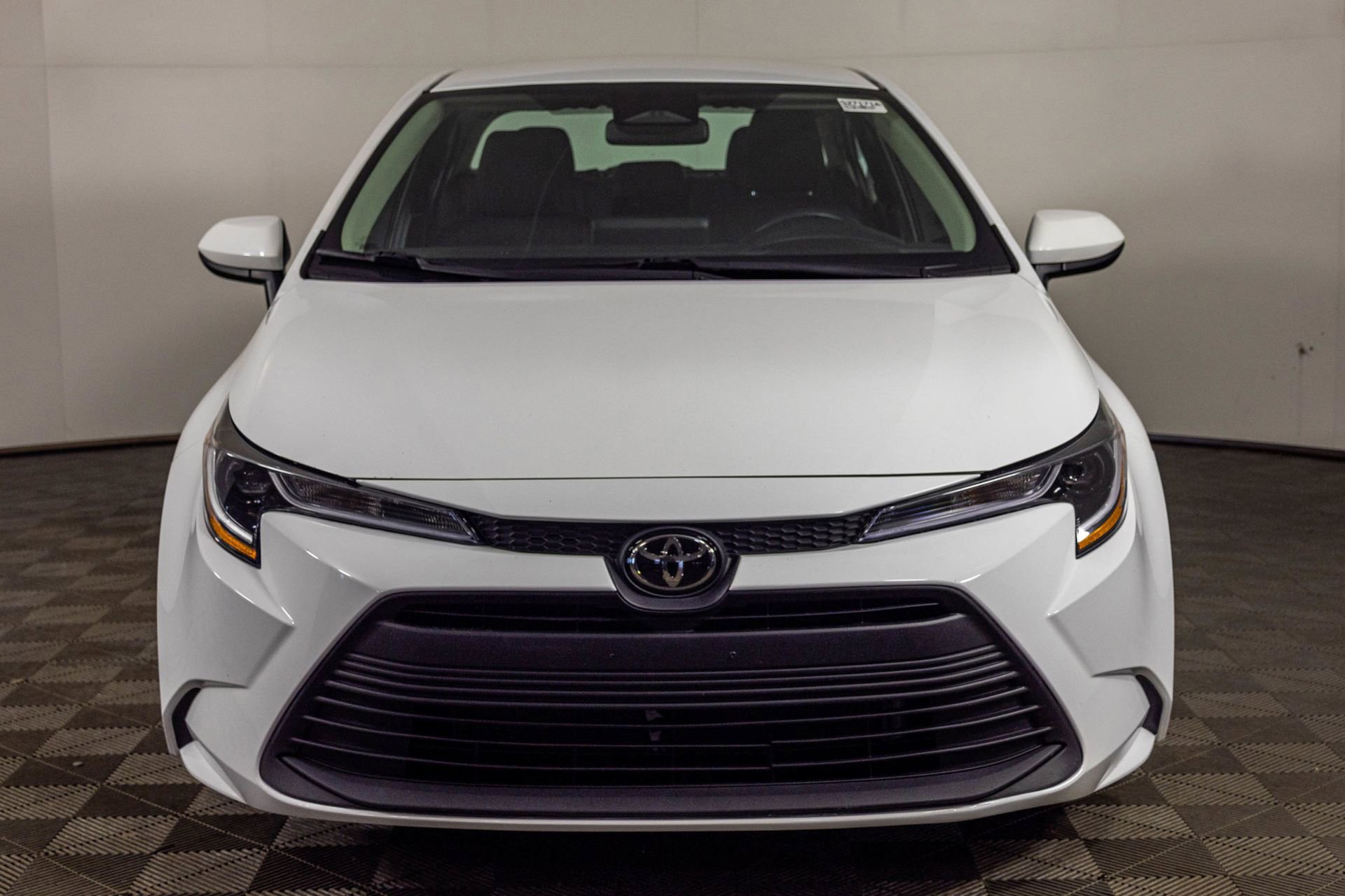 Used 2023 Toyota Corolla LE FWD image 8
