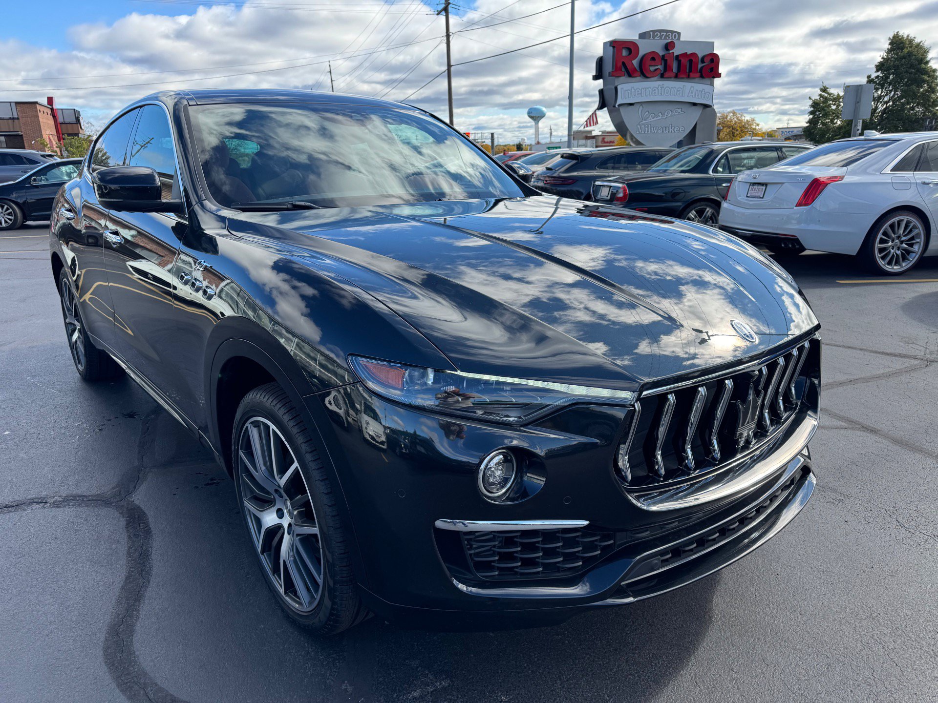 Used 2022 Maserati Levante GT AWD/4WD image 36