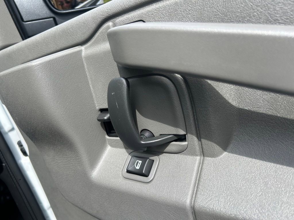 New 2026 Chevrolet Express 2500 Extended image 47