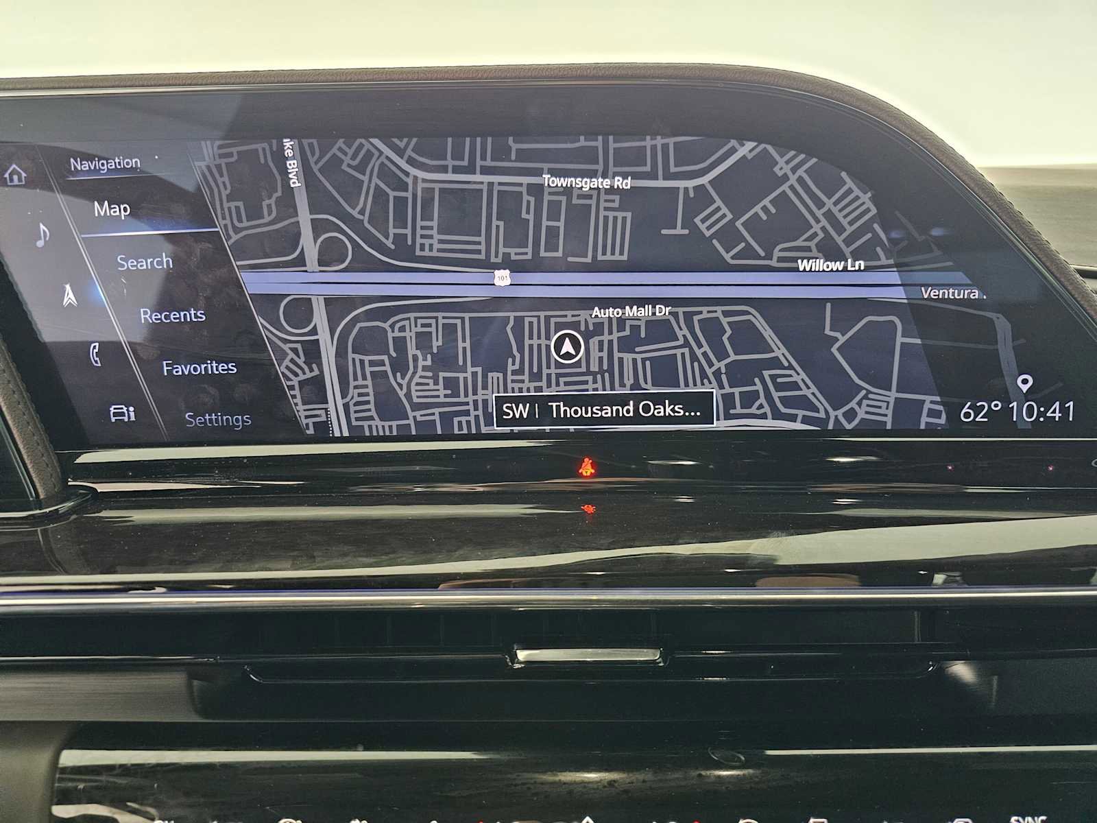 Used 2023 Cadillac Escalade Sport Platinum w/ LPO, ONYX Package image 27