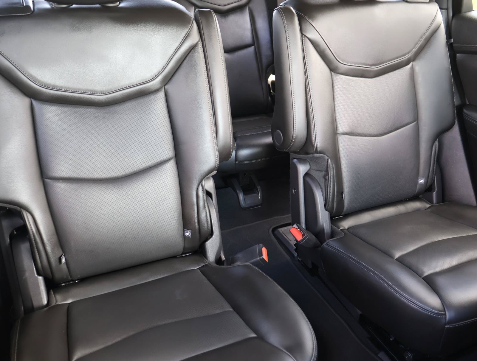 Certified 2025 Cadillac XT6 Premium Luxury FWD image 25