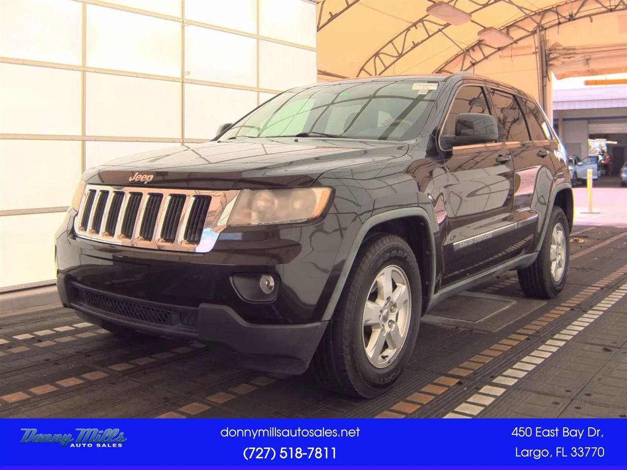 Used 2012 Jeep Grand Cherokee Laredo w/ Laredo E Group RWD image 1