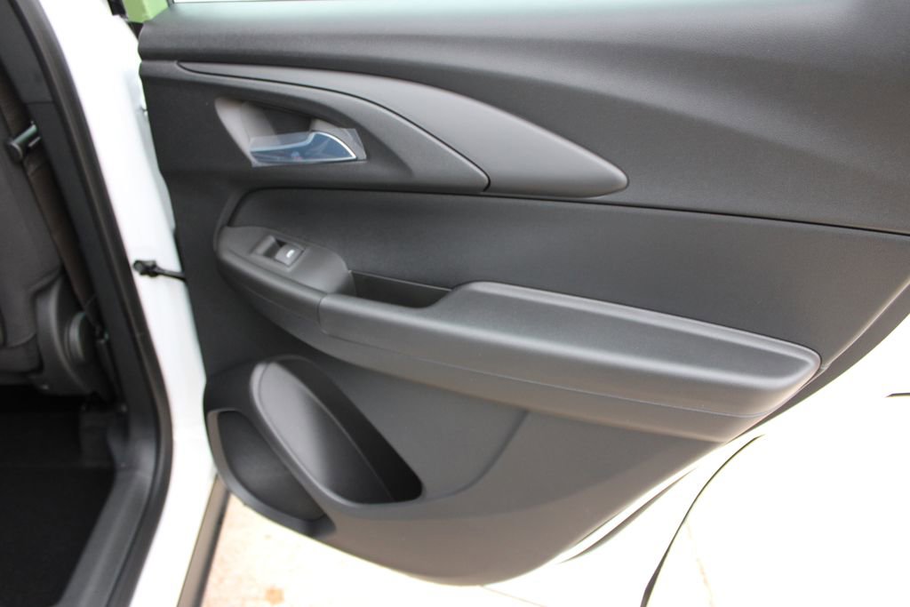 New 2026 Chevrolet TrailBlazer LS image 23