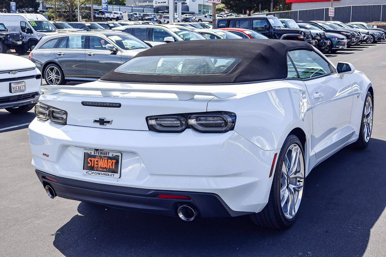 Used 2022 Chevrolet Camaro LT w/ RS Package image 19