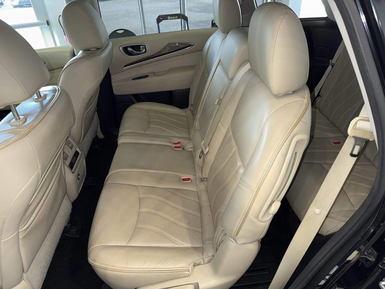 Used 2015 INFINITI QX60 FWD w/ Premium Plus Package image 23