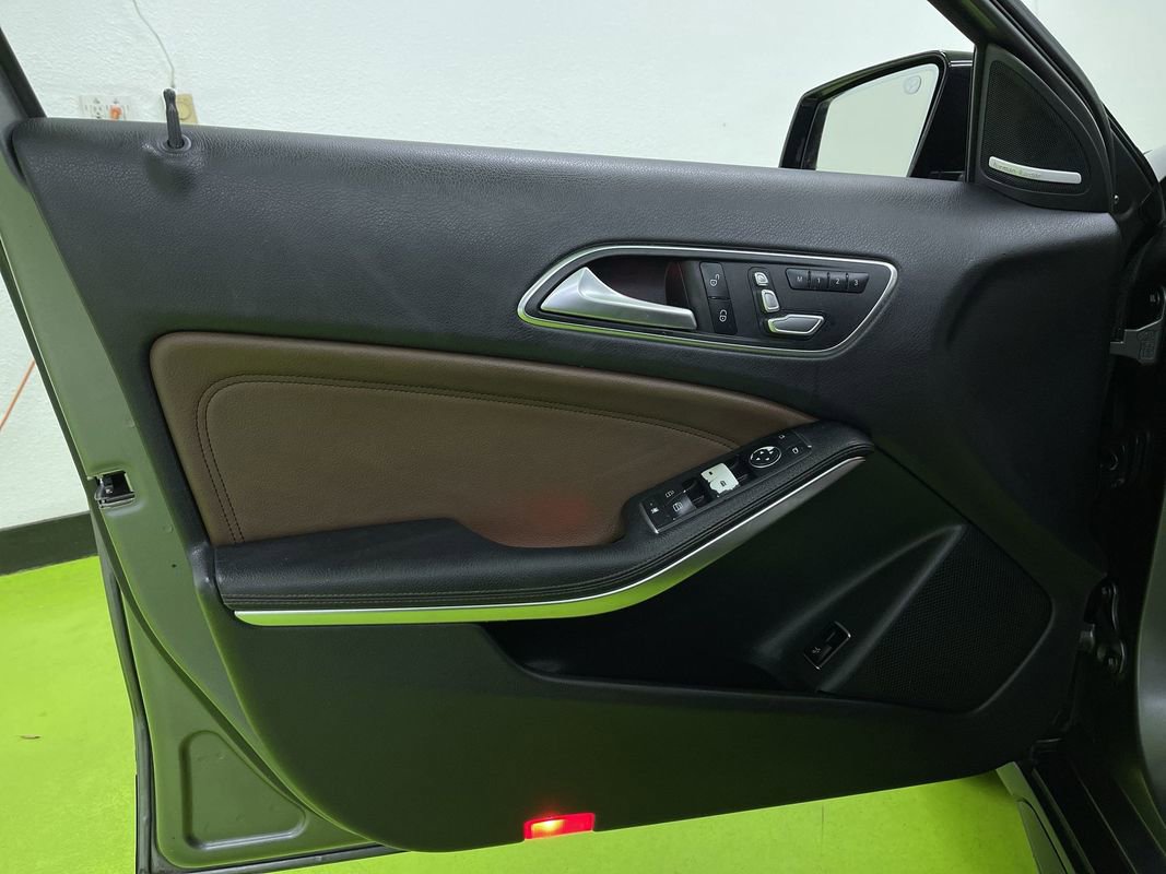 Used 2018 Mercedes-Benz GLA 45 AMG 4MATIC w/ Multimedia Package image 16