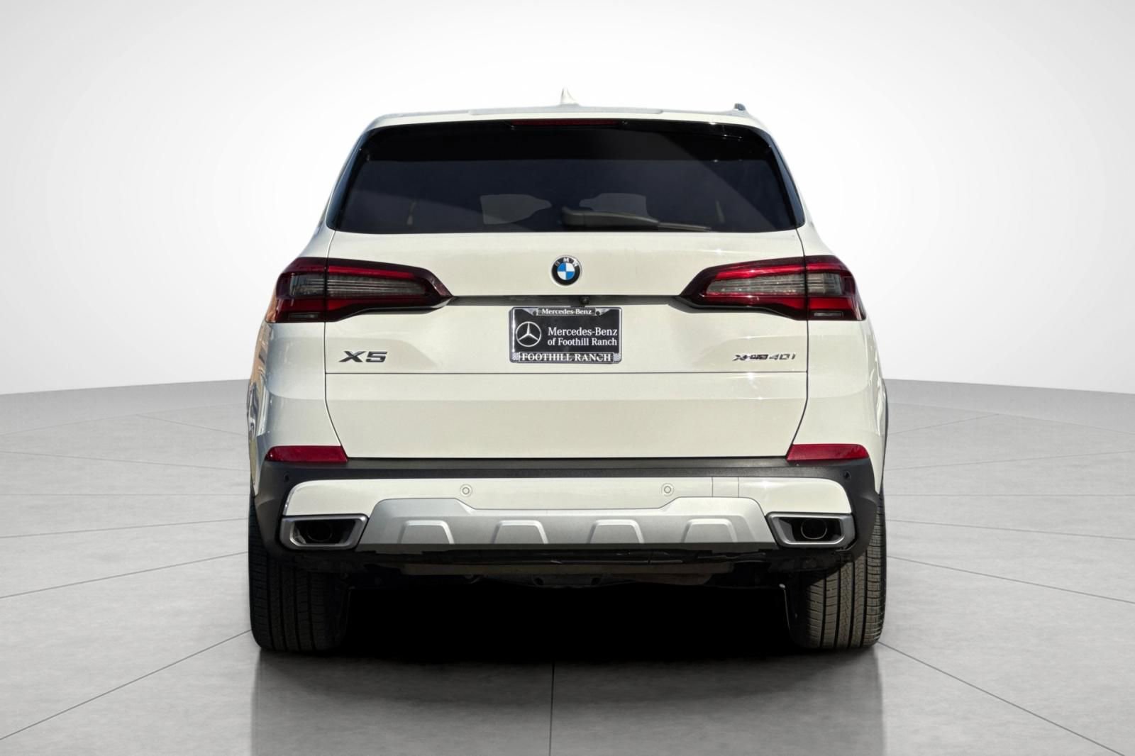 Used 2022 BMW X5 xDrive40i w/ Parking Assistance Package image 9