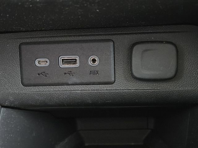 Used 2022 Buick Encore GX Select image 7