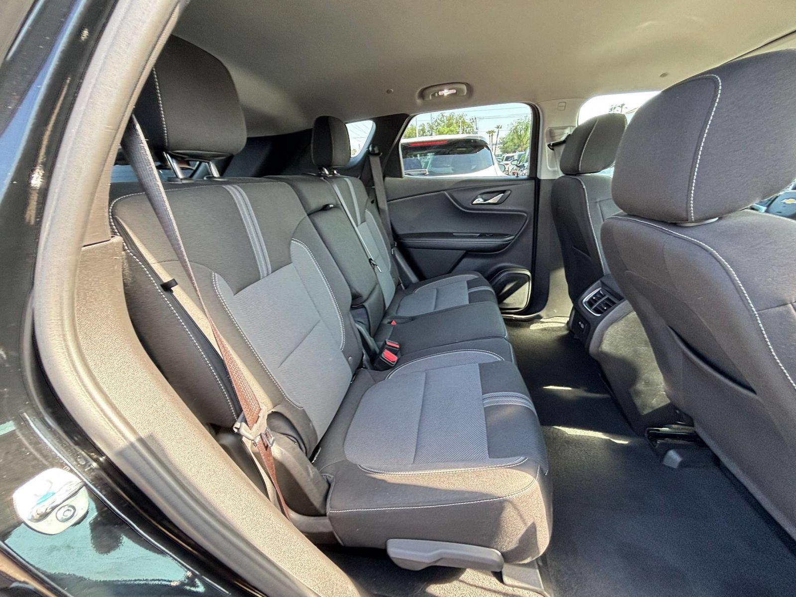 Used 2025 Chevrolet Blazer LT FWD image 40