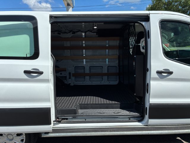 Certified 2025 Ford Transit 250 Low Roof RWD image 3