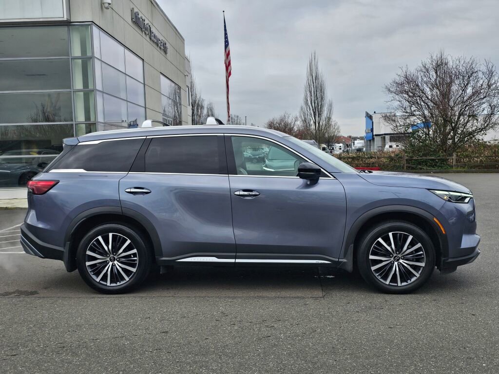 Used 2023 INFINITI QX60 Sensory w/ Vision Package image 8