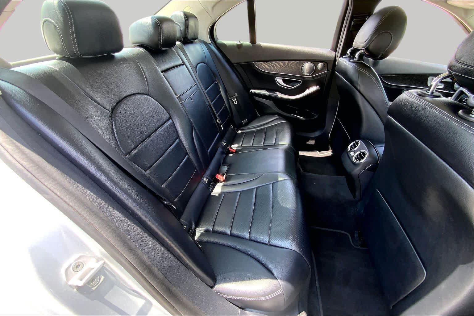 Used 2015 Mercedes-Benz C 300 4MATIC Sedan image 19