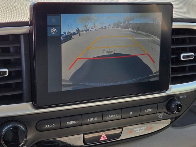 Used 2025 Hyundai Venue SEL FWD image 29