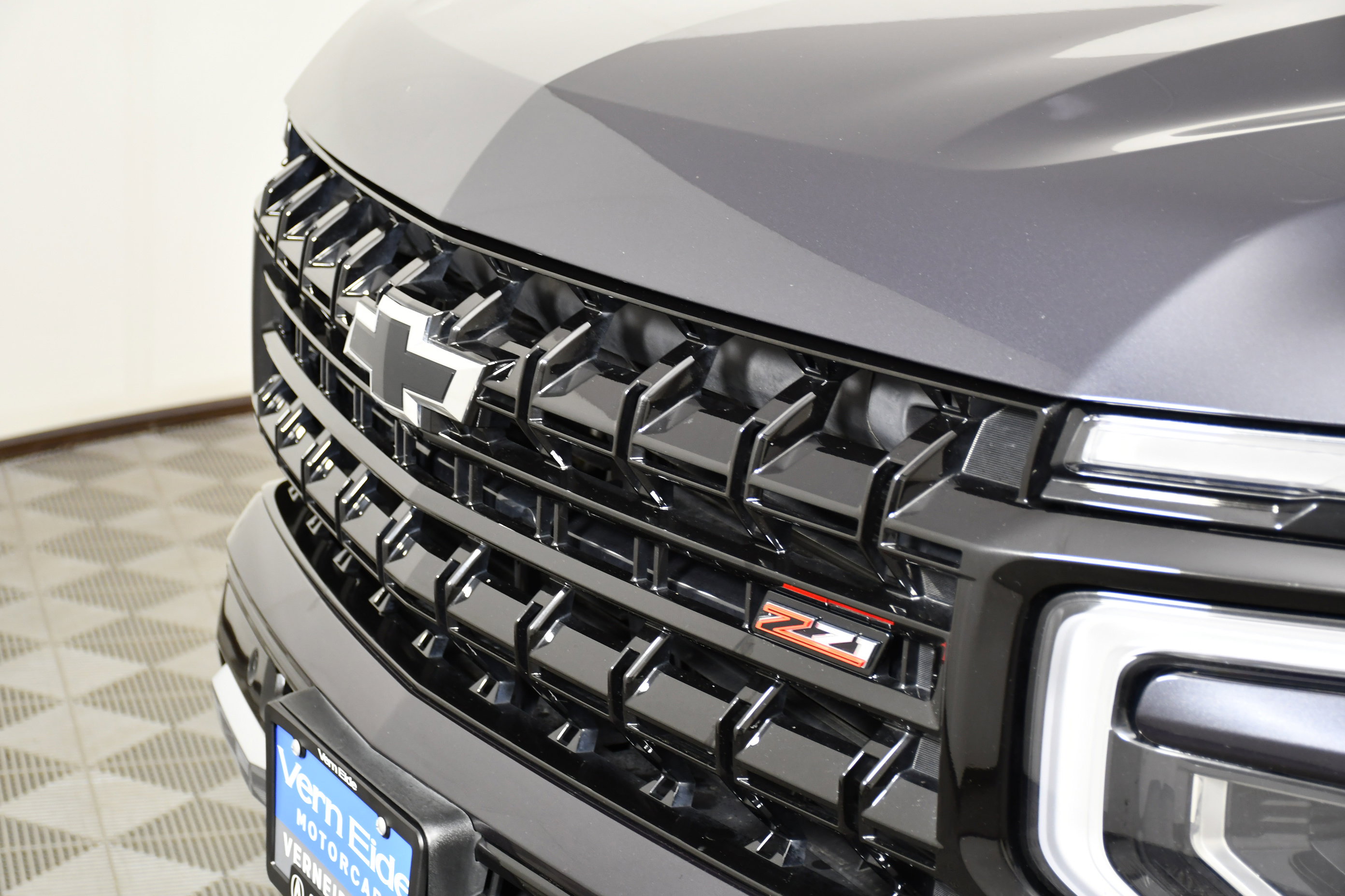 Used 2025 Chevrolet Tahoe Z71 AWD/4WD image 11