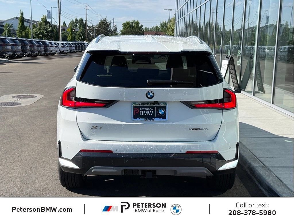 New 2026 BMW X1 xDrive28i w/ Technology Package AWD/4WD image 4