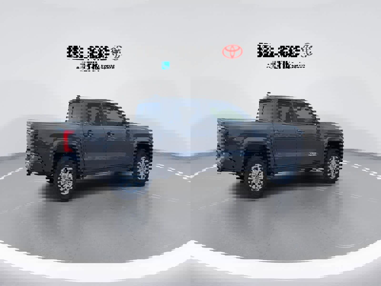 Used 2025 Toyota Tacoma SR5 image 8