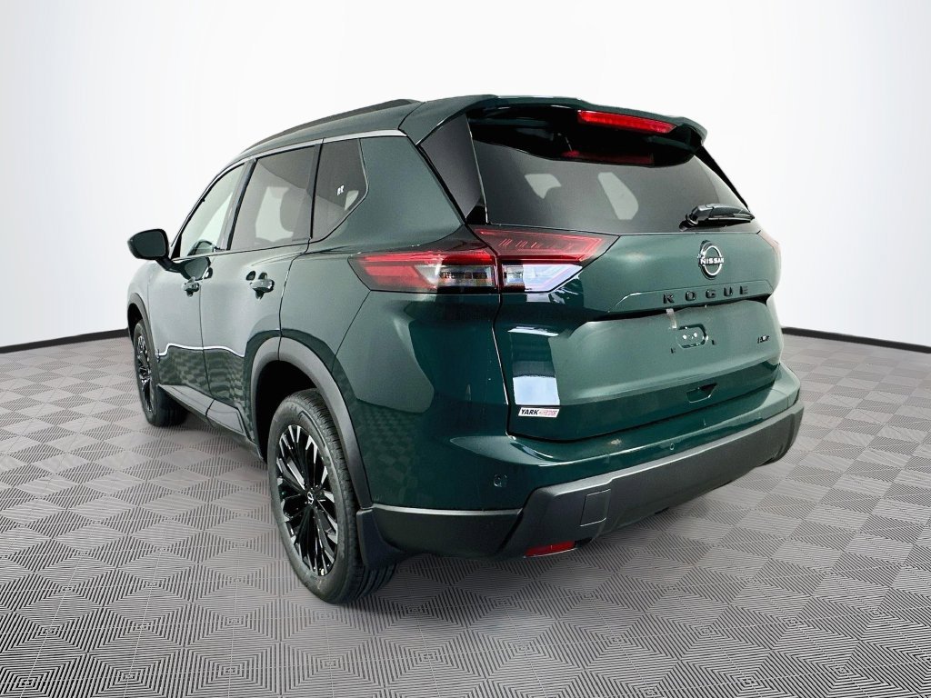 New 2027 Nissan Rogue Dark Armor AWD/4WD image 7