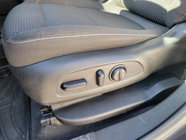 Used 2020 GMC Acadia SLE w/ Driver Convenience Package image 24