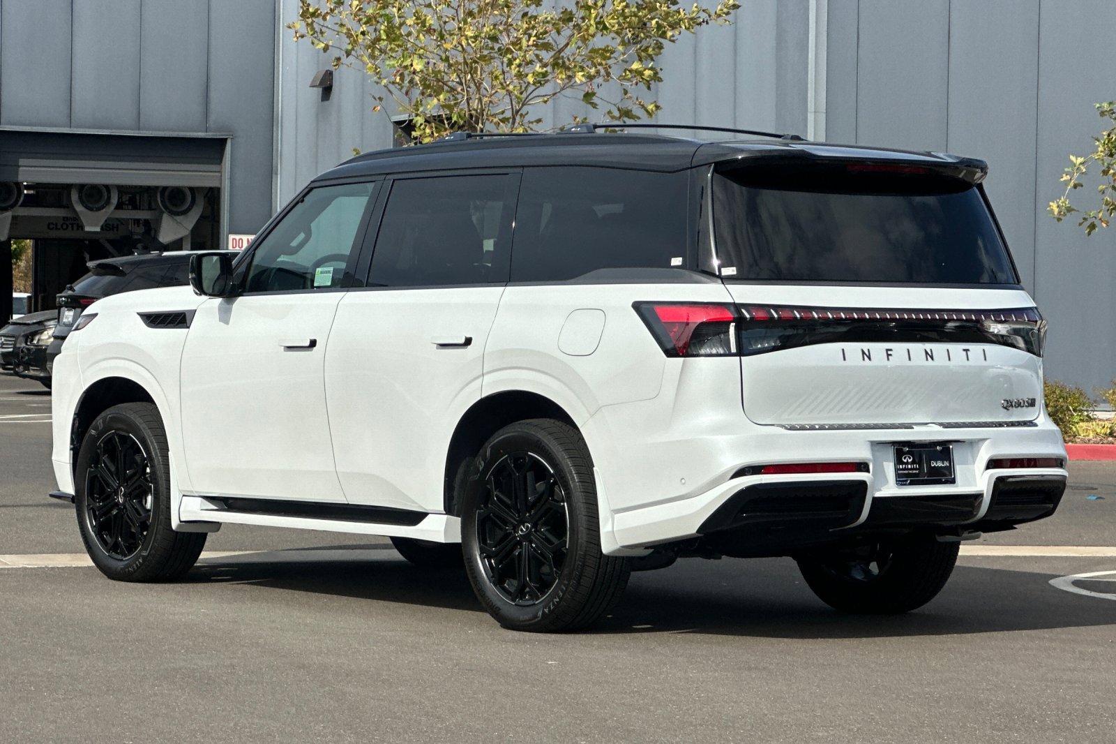 New 2027 INFINITI QX80 Sensory w/ Sport Exterior Package AWD/4WD image 3