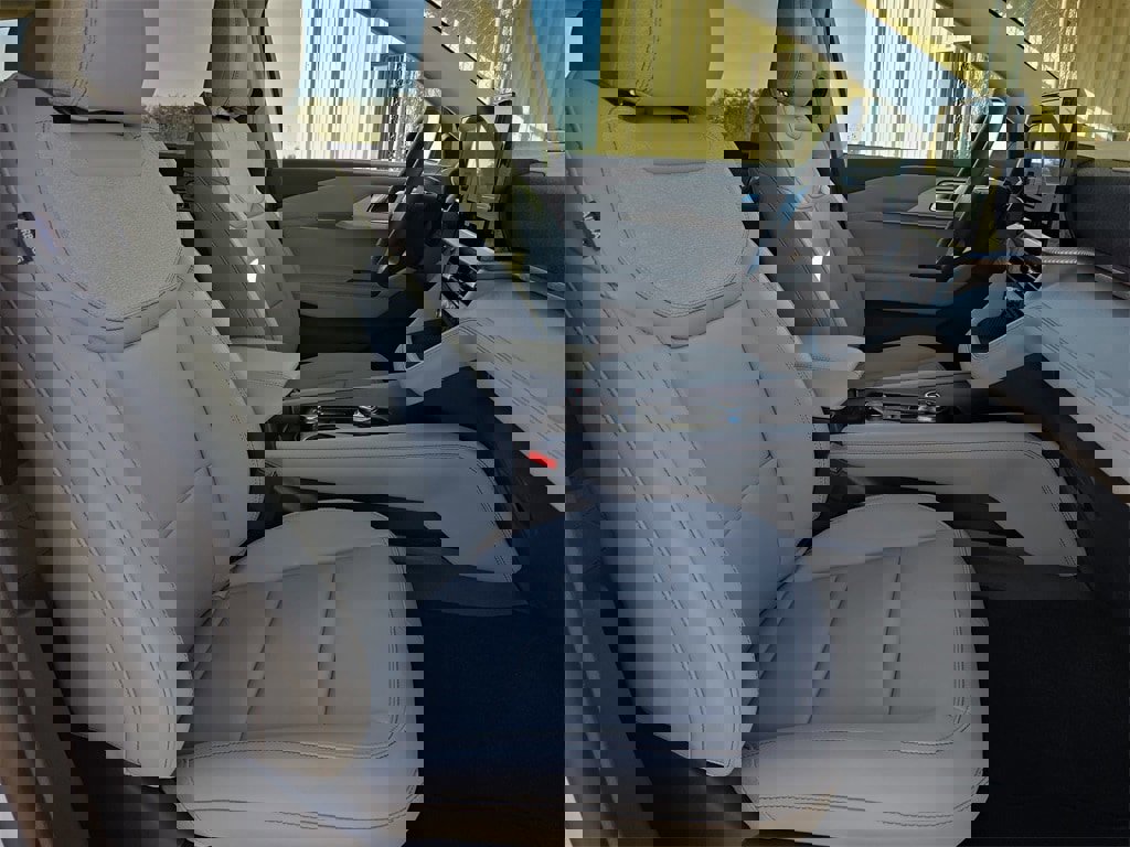 New 2026 Ford Explorer Active w/ Active Comfort Package image 10