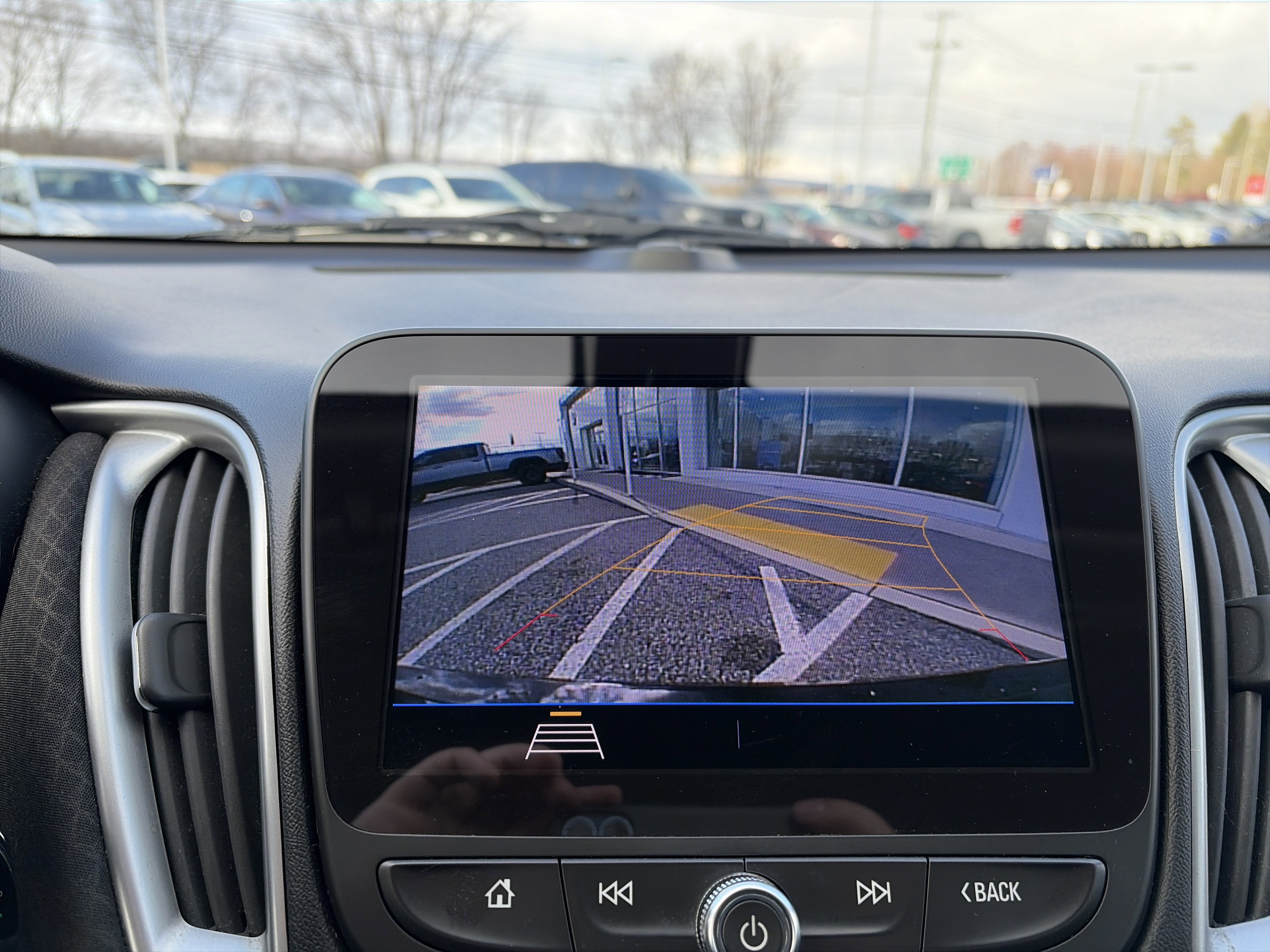 Used 2020 Chevrolet Malibu RS image 36