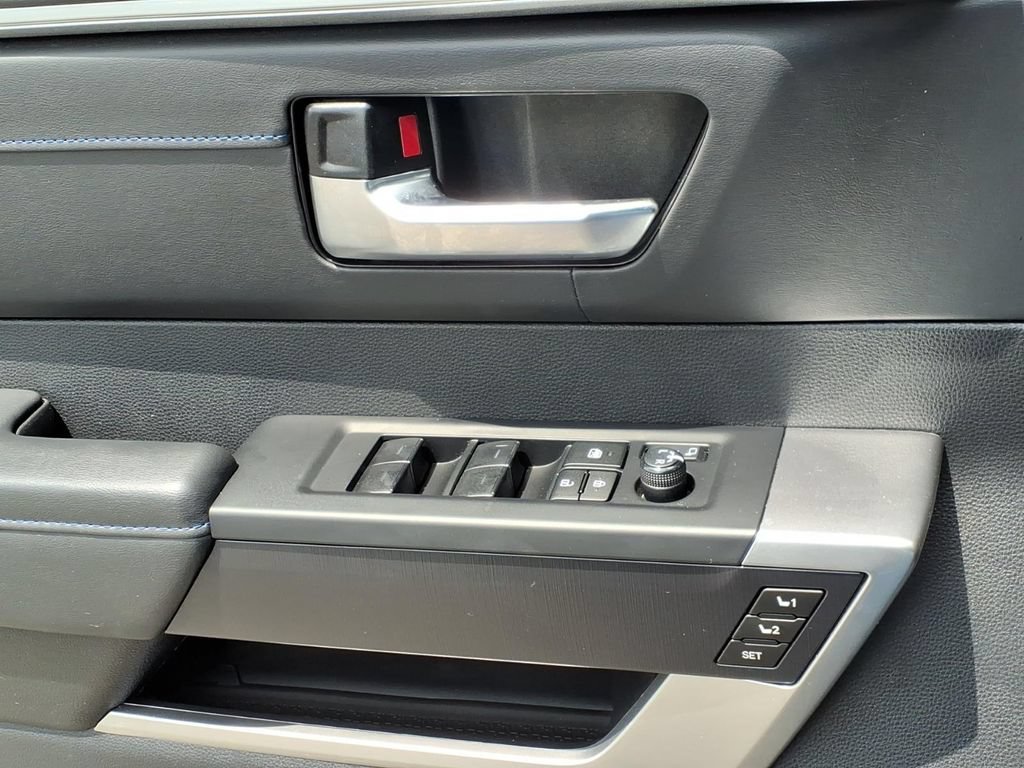 Used 2023 Toyota Tundra Platinum AWD/4WD image 38
