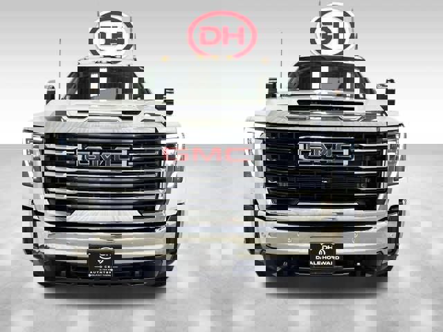 New 2025 GMC Sierra 3500 SLT image 15