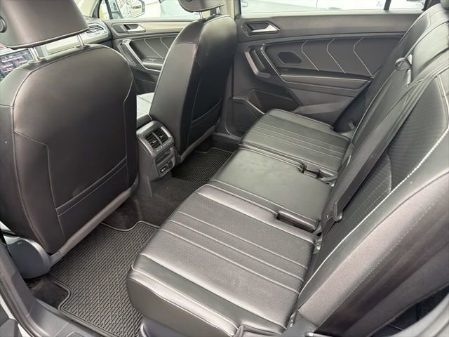 Used 2022 Volkswagen Tiguan SE image 14