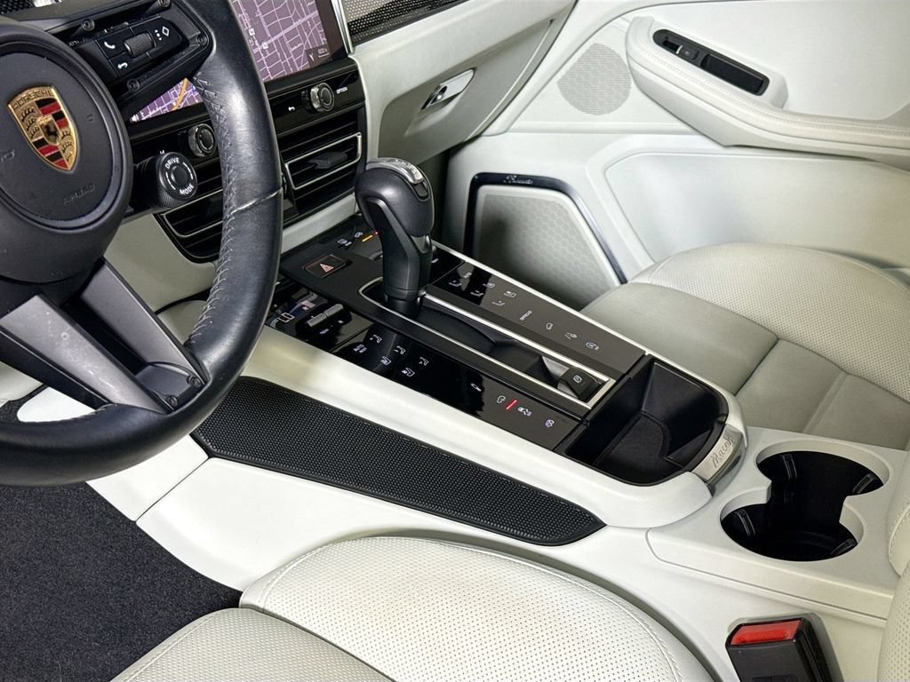 Certified 2024 Porsche Macan GTS AWD/4WD image 21