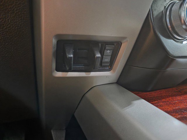 Used 2015 Ford F150 King Ranch w/ Equipment Group 601A Luxury image 55