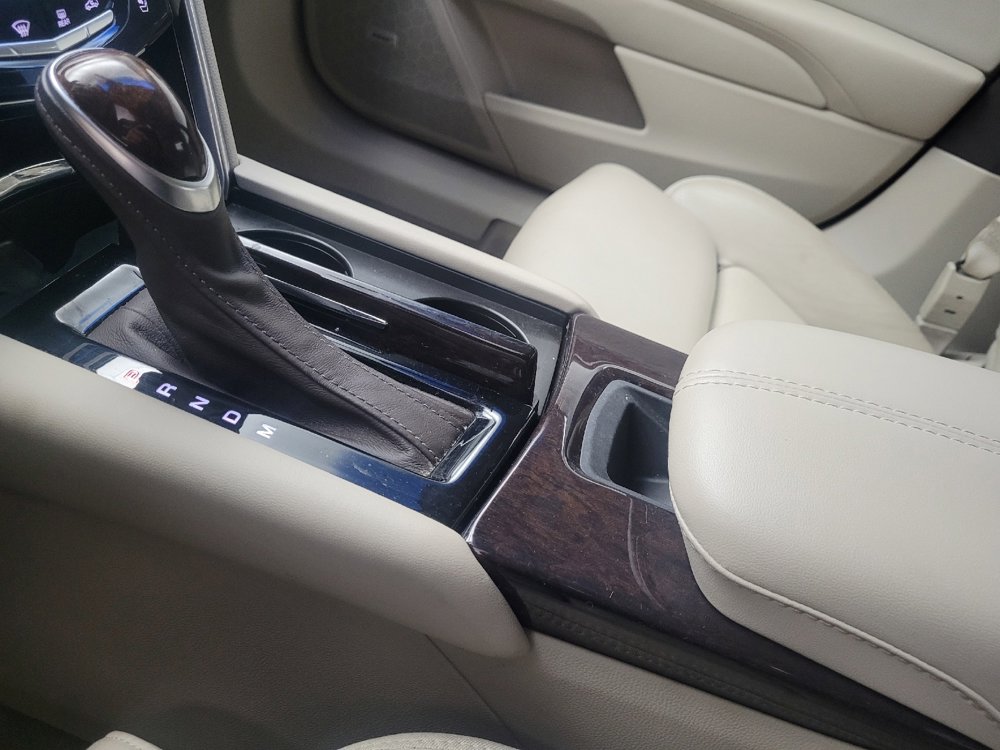 Used 2014 Cadillac XTS Luxury image 26