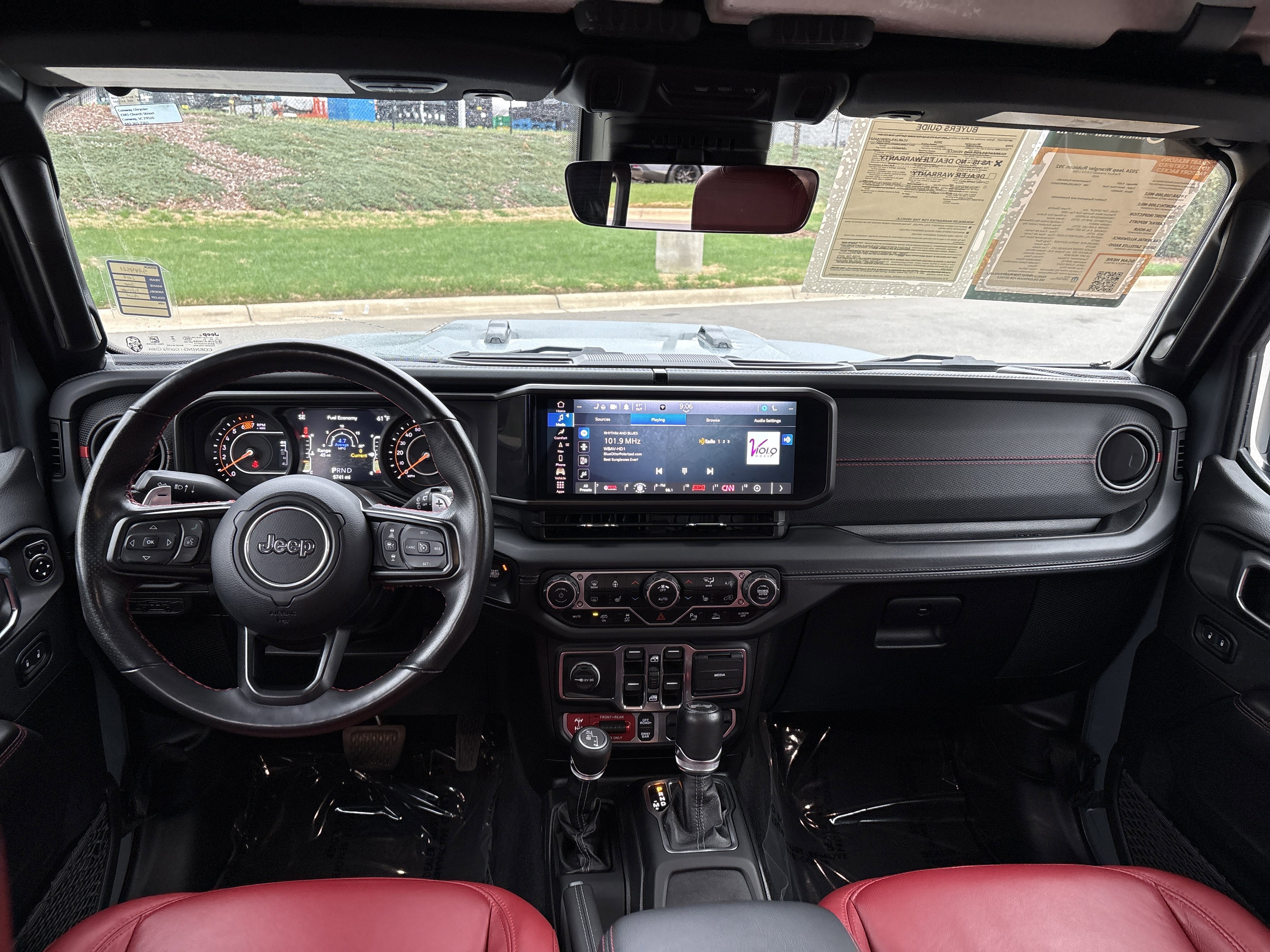 Certified 2024 Jeep Wrangler Unlimited Rubicon 392 w/ Dual Top Group AWD/4WD image 19