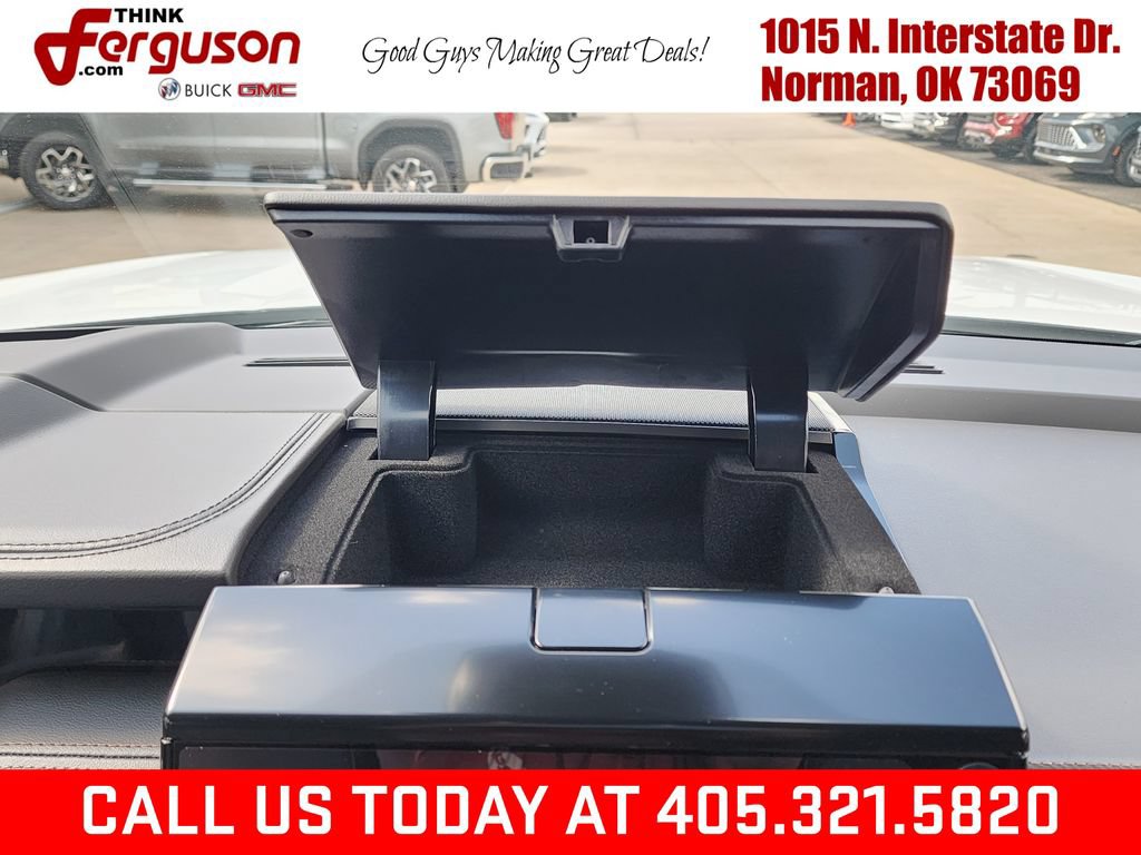 New 2026 GMC Yukon XL AT4 w/ AT4 Premium Plus Package AWD/4WD image 32