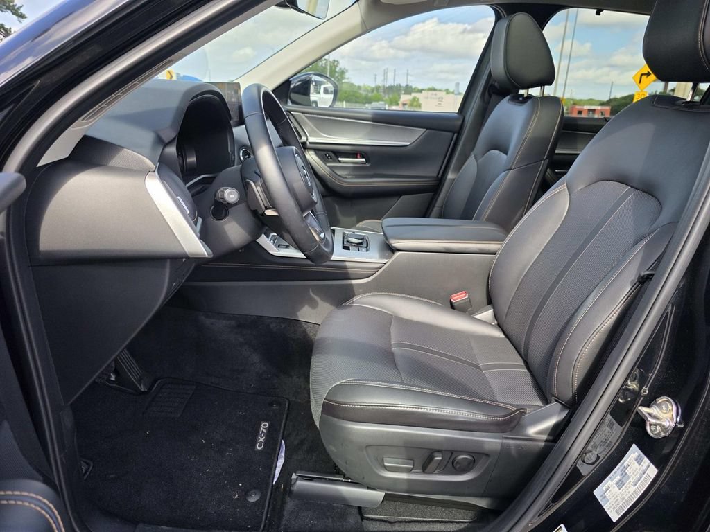 Certified 2025 MAZDA CX-70 Plug-In Hybrid w/ Premium Pkg AWD/4WD image 9
